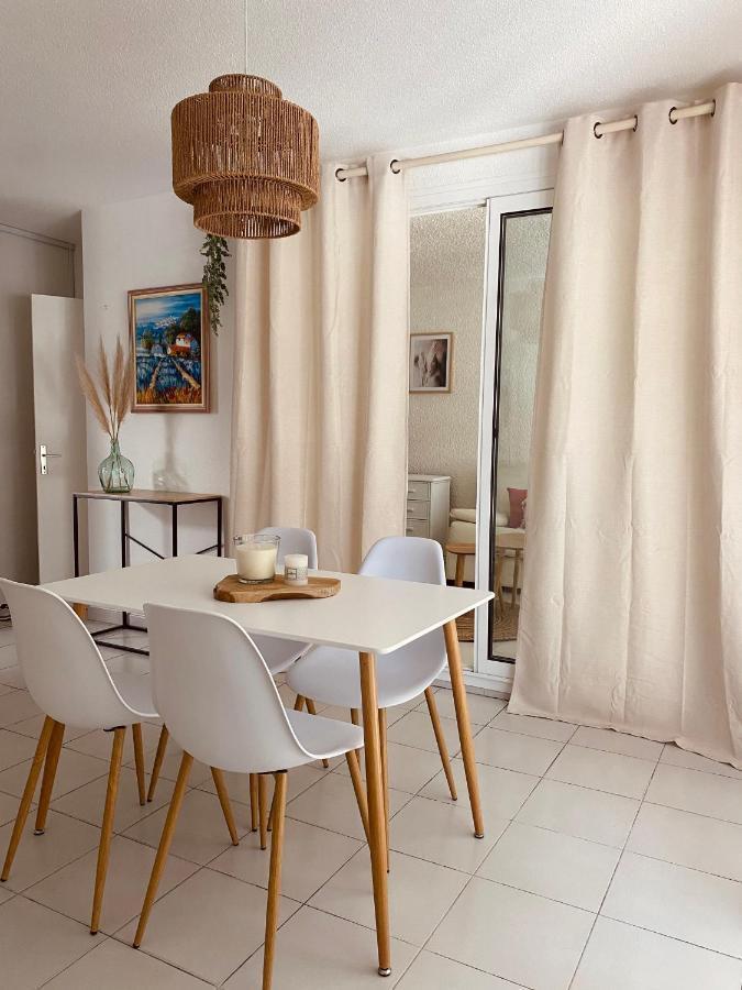 Superbe Appartement Cosy Vue Mer Pieds Dans L'Eau Кавалер-сюр-Мер Екстер'єр фото